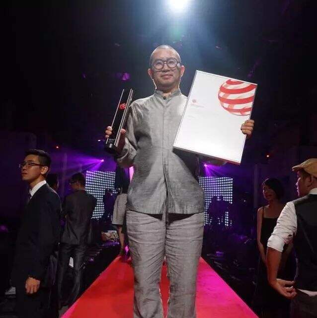 广告人干货库 年薪百万的总监不干,他从0开始做木工,拿到千万风投、十一座大奖!-广告人干货库