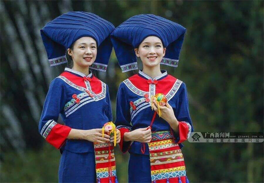 广告人干货库 「经典蓝」搭配技巧:7种方法,24组色彩参考,72个配色方案-广告人干货库