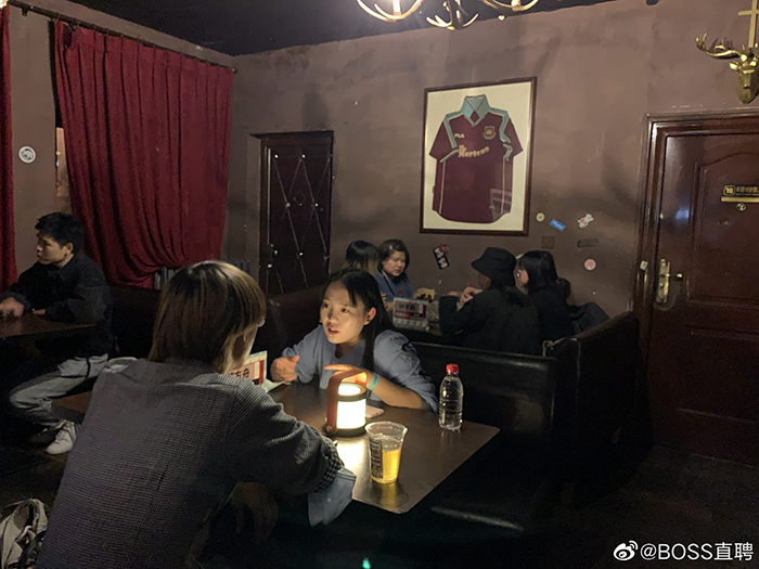 把求职从办公室搬到酒吧，BOSS直聘这场招聘有点意思-广告人干货库