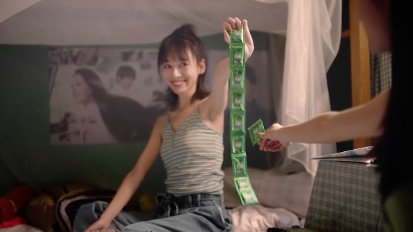 广告人干货库 飘柔30周年暖心广告:人生没有过不去的结-广告人干货库