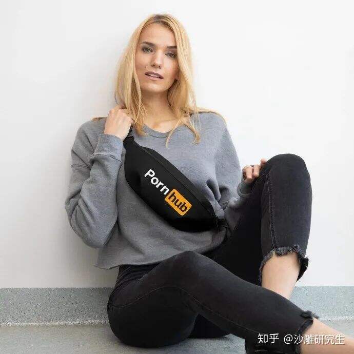 广告人干货库 P站出圣诞周边,网友:竟然有点好看!-广告人干货库