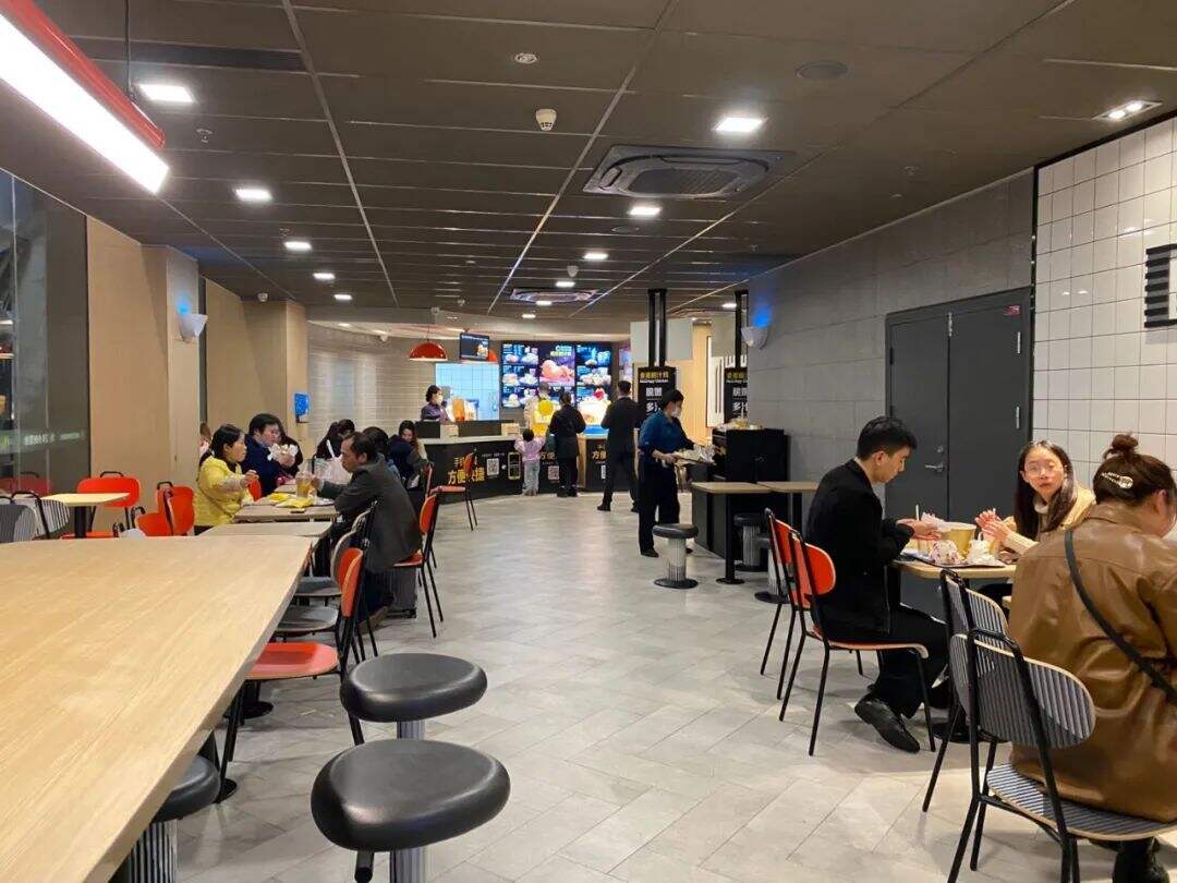 广告人干货库 麦当劳成为过夜族天堂背后,泄露了哪些购物机理学?-广告人干货库