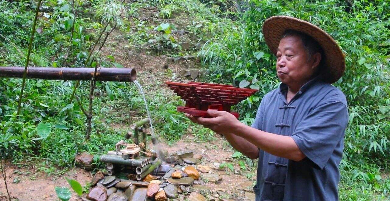 广告人干货库 继李子柒后,阿木爷爷外网走红,被称为“中国最牛设计师”-广告人干货库