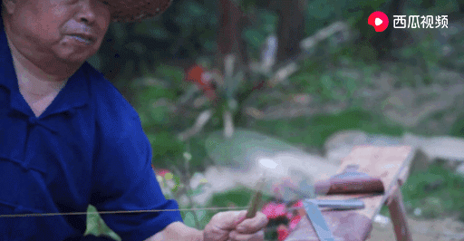 广告人干货库 继李子柒后,阿木爷爷外网走红,被称为“中国最牛设计师”-广告人干货库