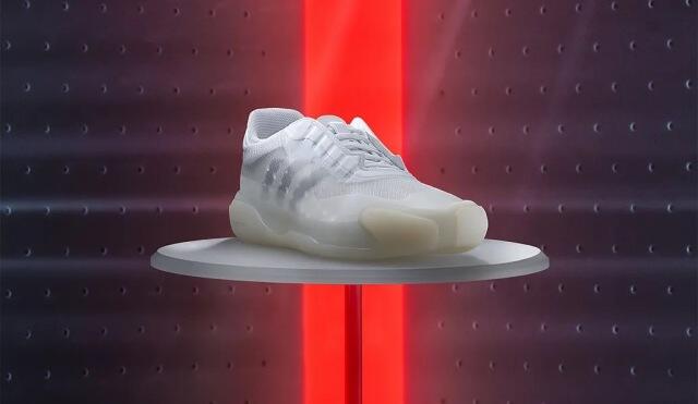 adidas x PRADA 再度合作打造A+P 运动鞋。-广告人干货库