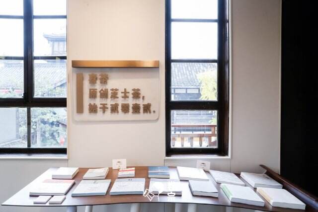 喜茶x卷宗举办「竹与卷限时建筑书展」.-广告人干货库