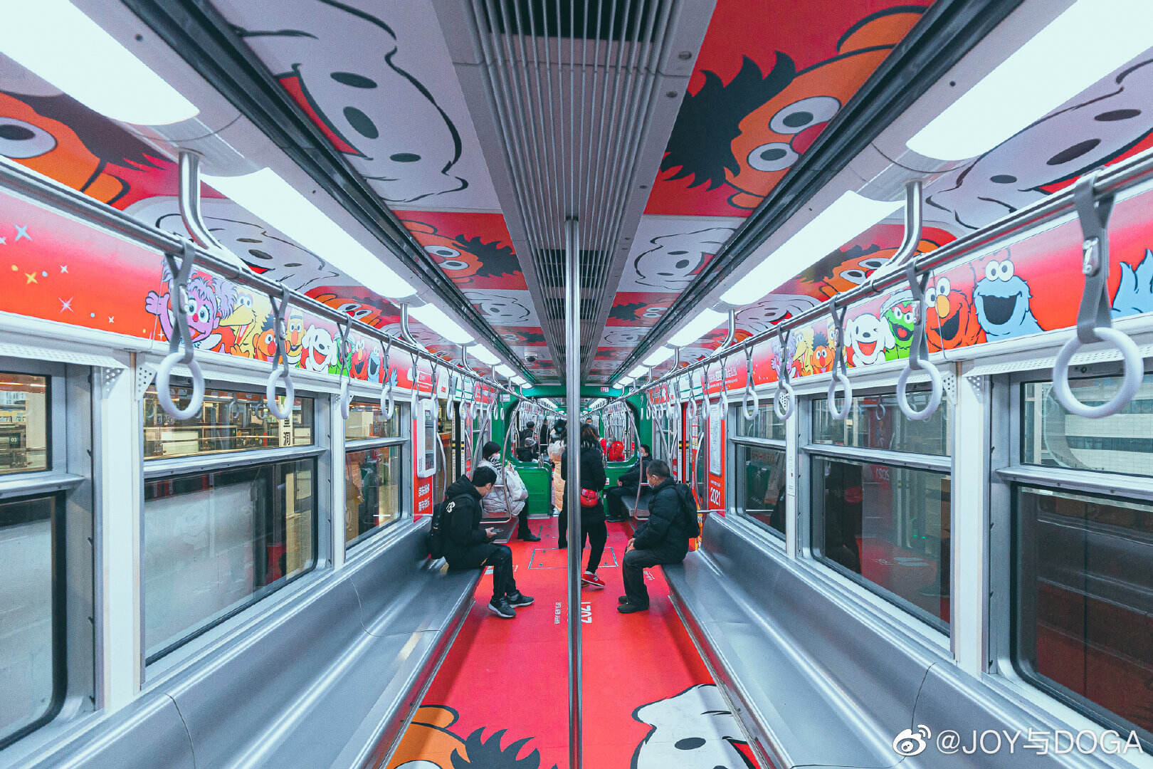 京东 × 芝麻街开启新年狂欢-广告人干货库