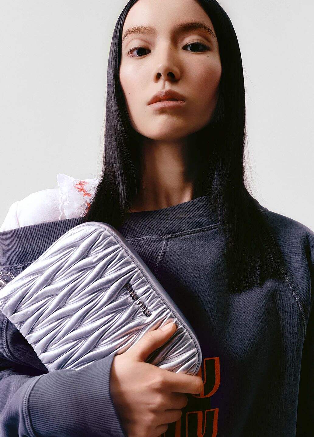Miu Miu 女孩演绎中国新年精选系列-广告人干货库