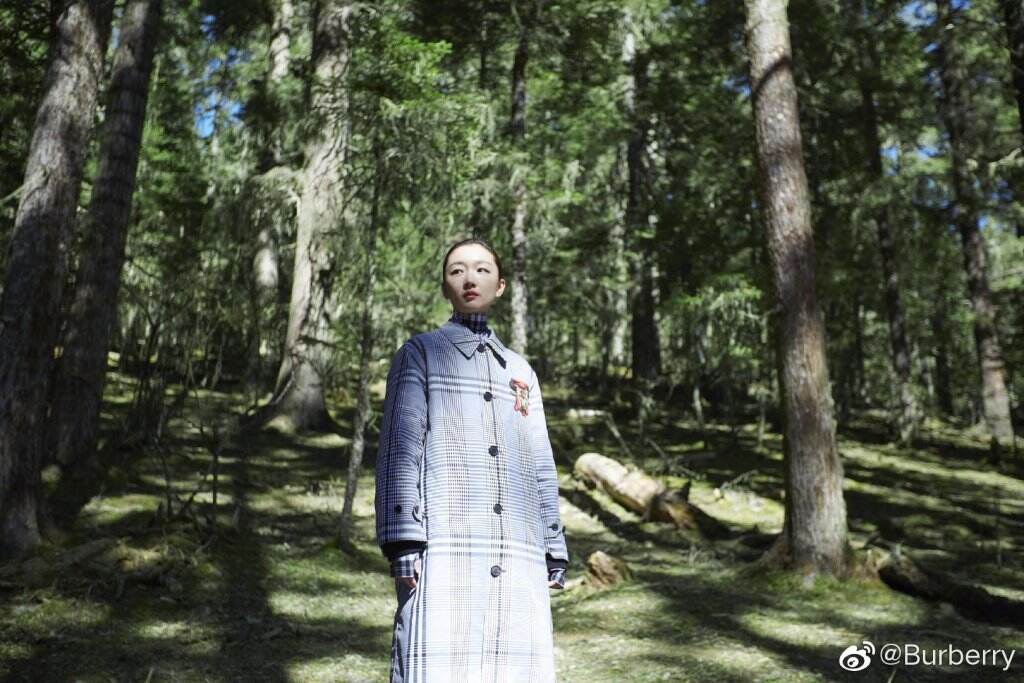 Burberry 发布新禧贺岁微电影《心春由你》-广告人干货库