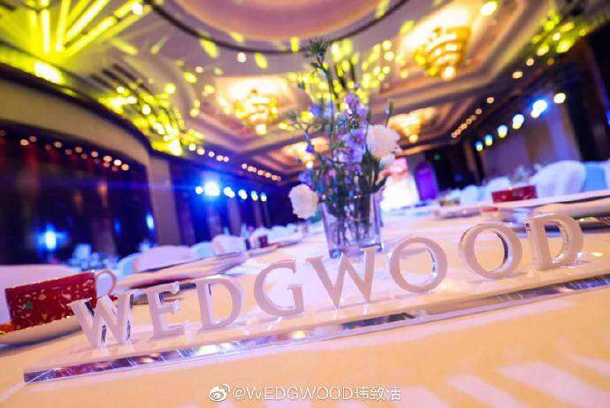 WEDGWOOD 携手李现推出全新系列「红粉年华」-广告人干货库