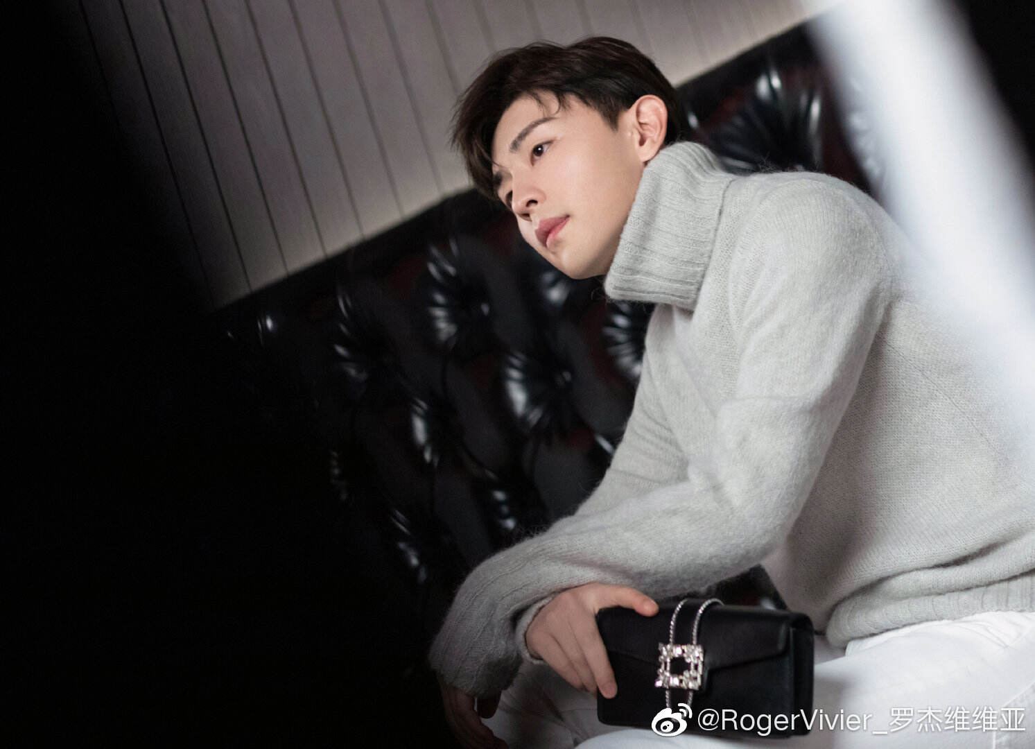 邓伦成为 Roger Vivier 品牌代言人-广告人干货库