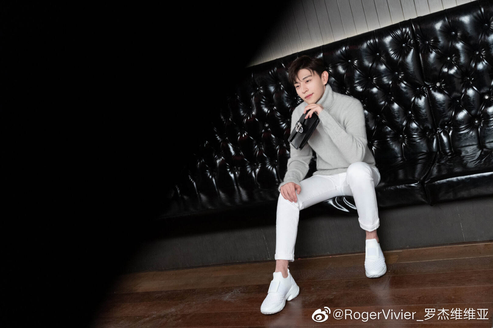邓伦成为 Roger Vivier 品牌代言人-广告人干货库