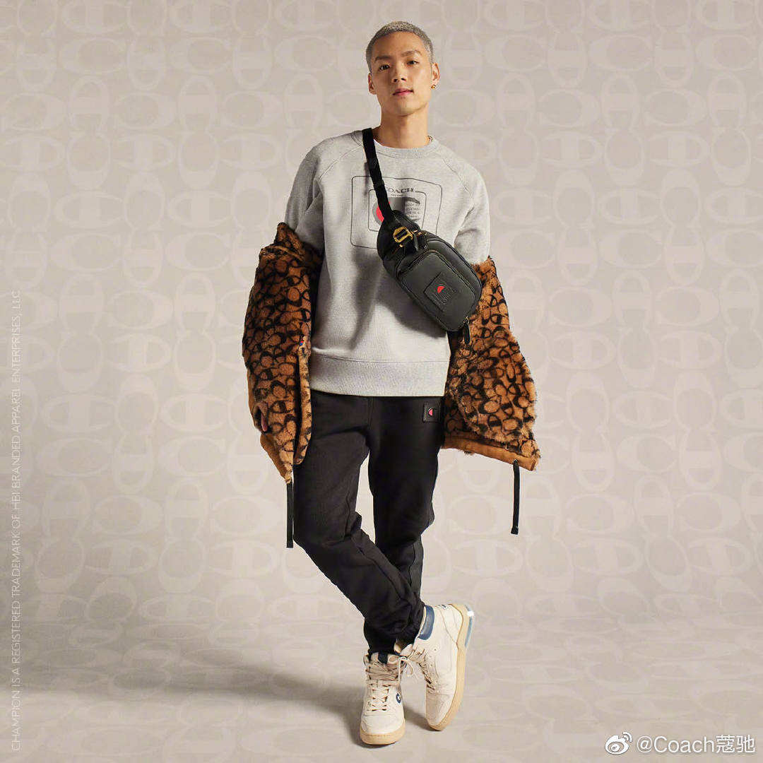 Coach × Champion 推出限量系列-广告人干货库