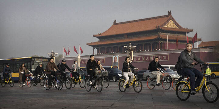 广告人干货库 干货早报|2023 年苹果或推折叠 iPhone / 手机芯片全面紧缺 / 海底捞预期 2020 年净利润下降约 90%-广告人干货库