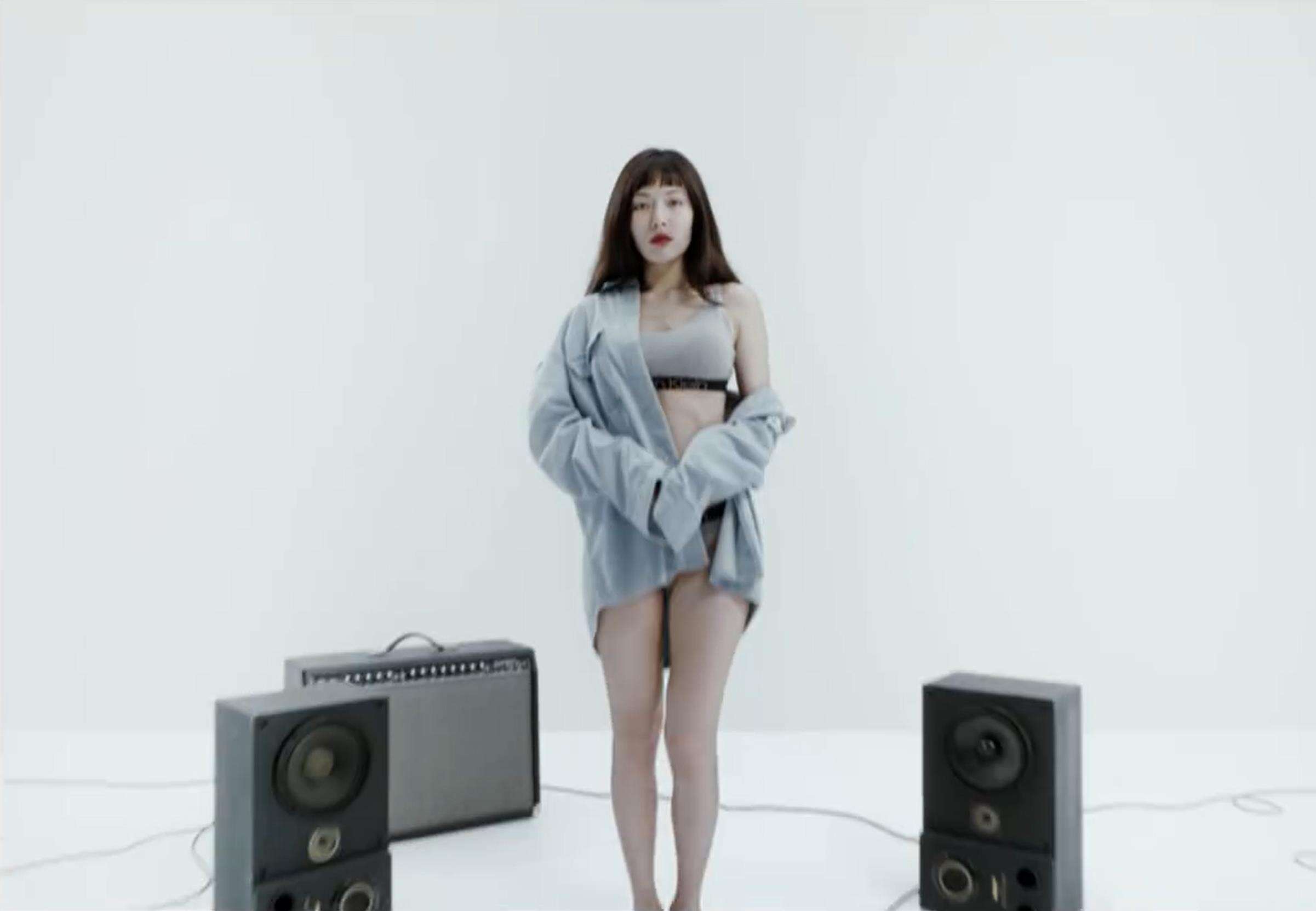 Calvin Klein 邀请众人释放真我不设限-广告人干货库