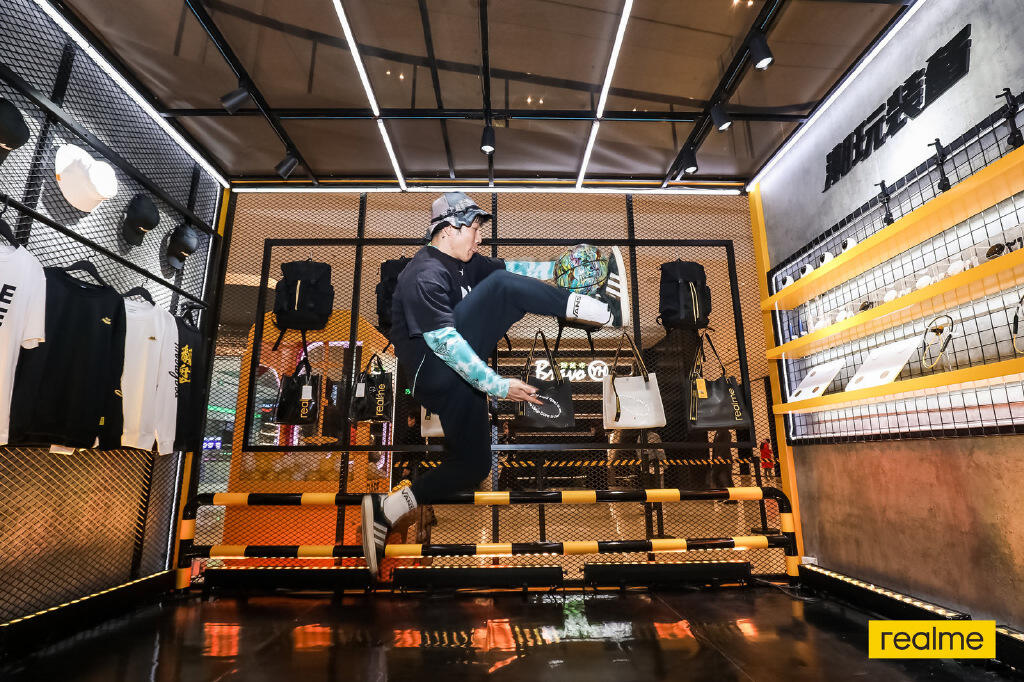 Realme 打造科技潮玩快闪店-广告人干货库