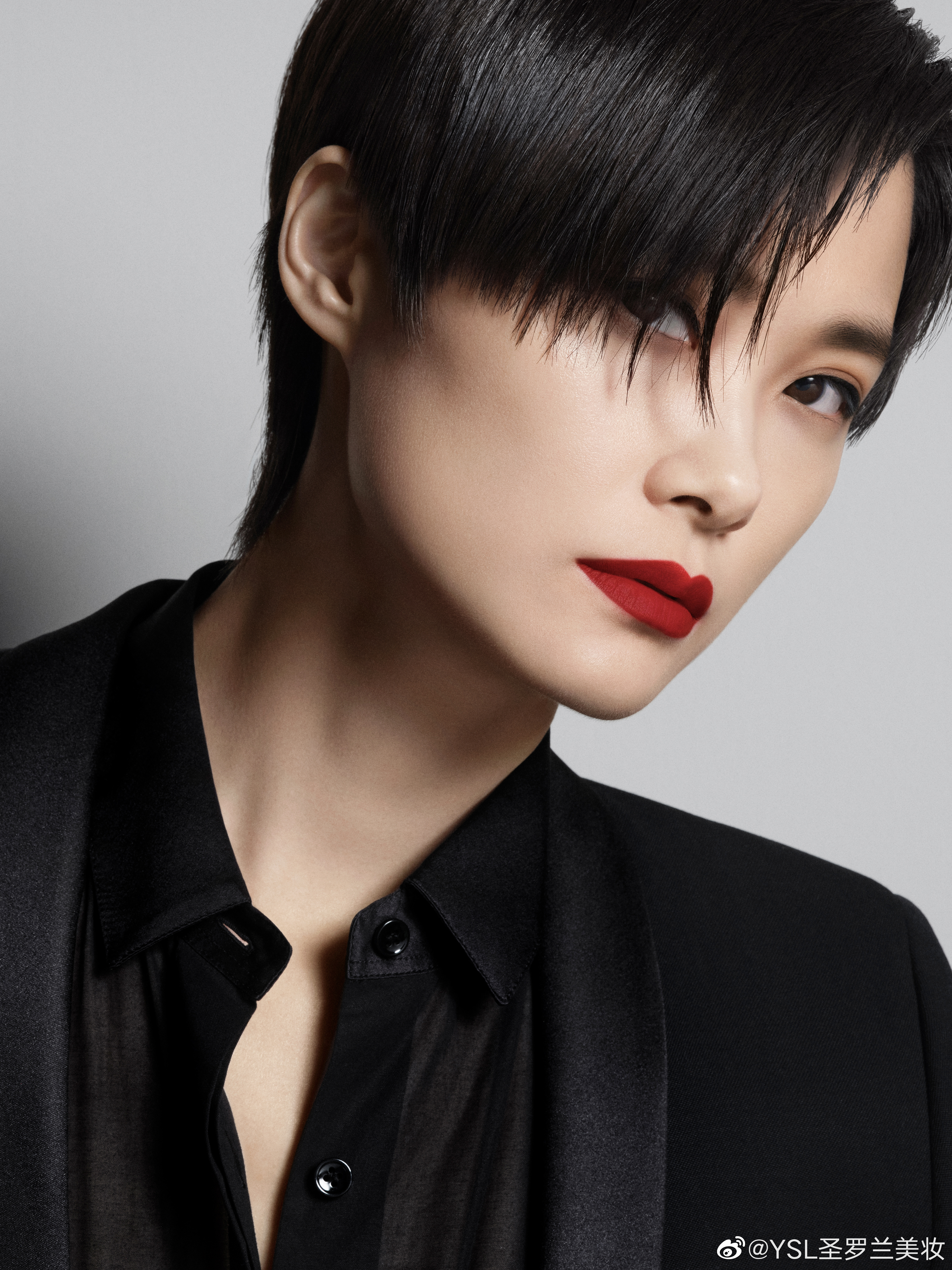 李宇春成为 YSL 彩妆护肤代言人-广告人干货库