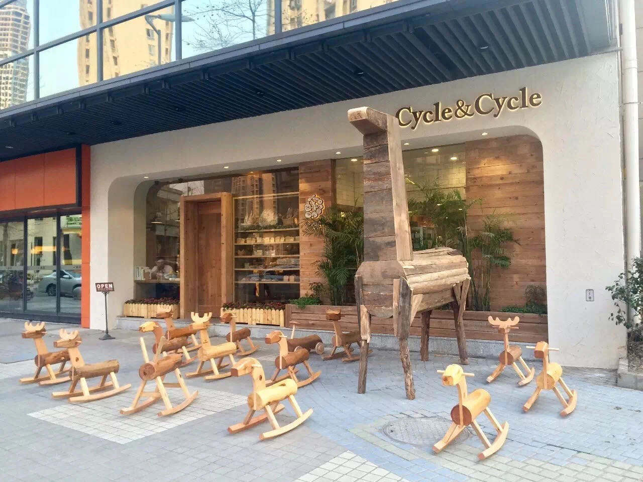 Cycle&Cycle 邀你分享「窗里窗外」的故事-广告人干货库