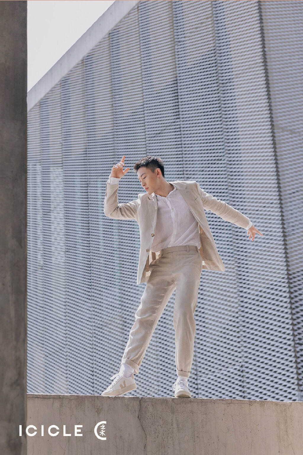VEJA × ICICLE 之禾推出环保联名系列-广告人干货库
