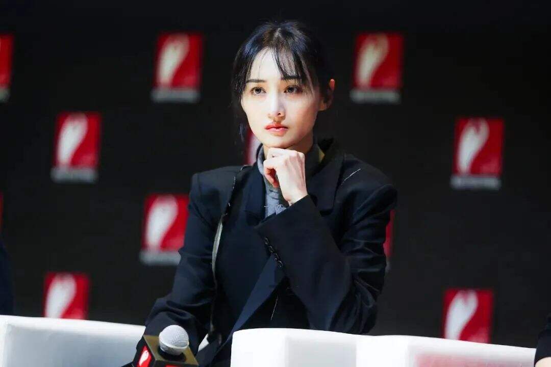 广告人干货库 干货早报:郑爽涉嫌偷逃税被调查;阿里文化上诉华为侵权;美团回应副处长当骑手1天赚41块-广告人干货库