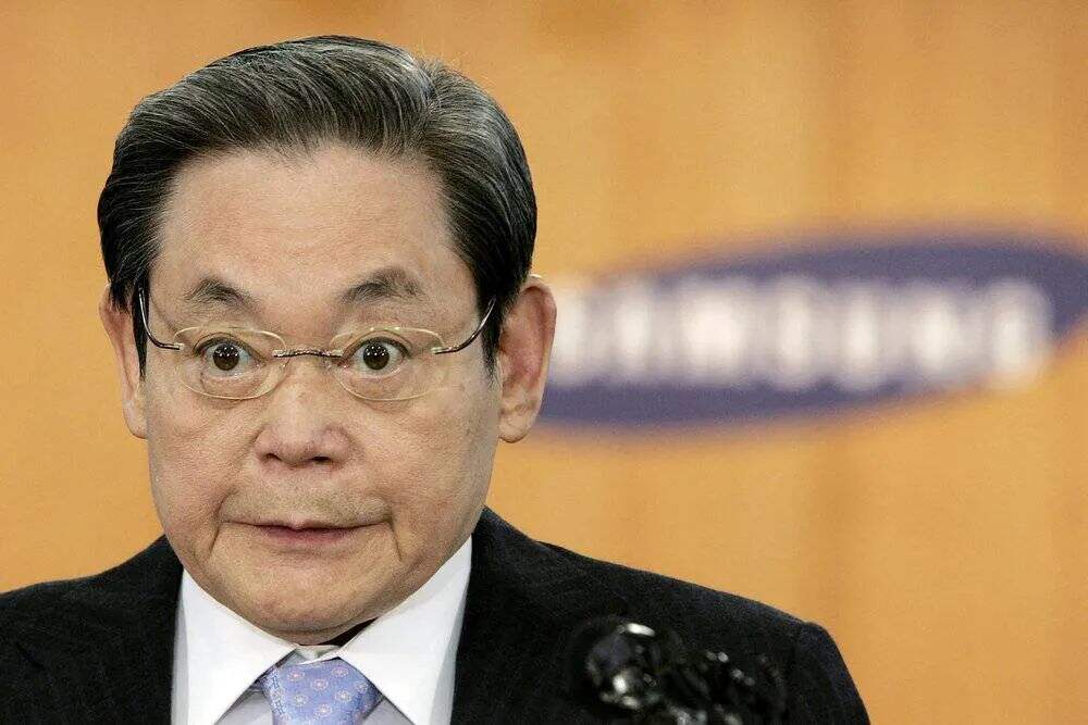 广告人干货库 干货早报:郑爽涉嫌偷逃税被调查;阿里文化上诉华为侵权;美团回应副处长当骑手1天赚41块-广告人干货库