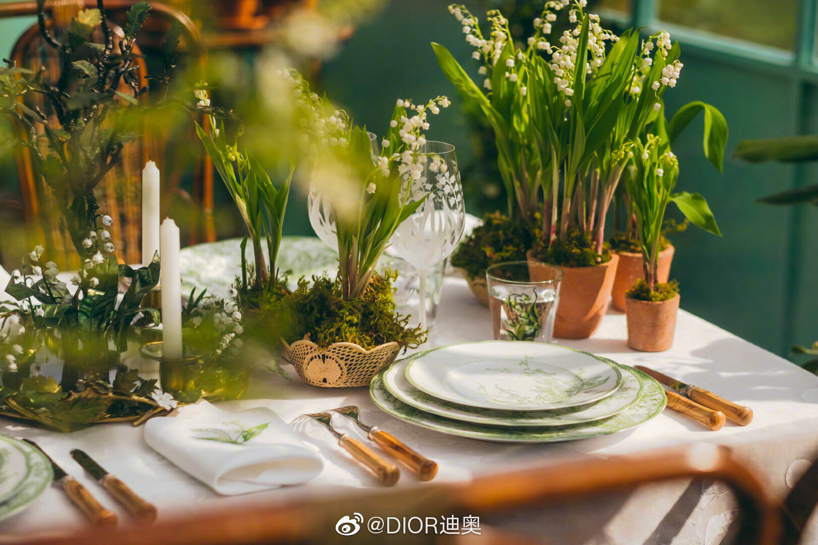 DIOR 铃兰系列餐具营造浪漫氛围-广告人干货库