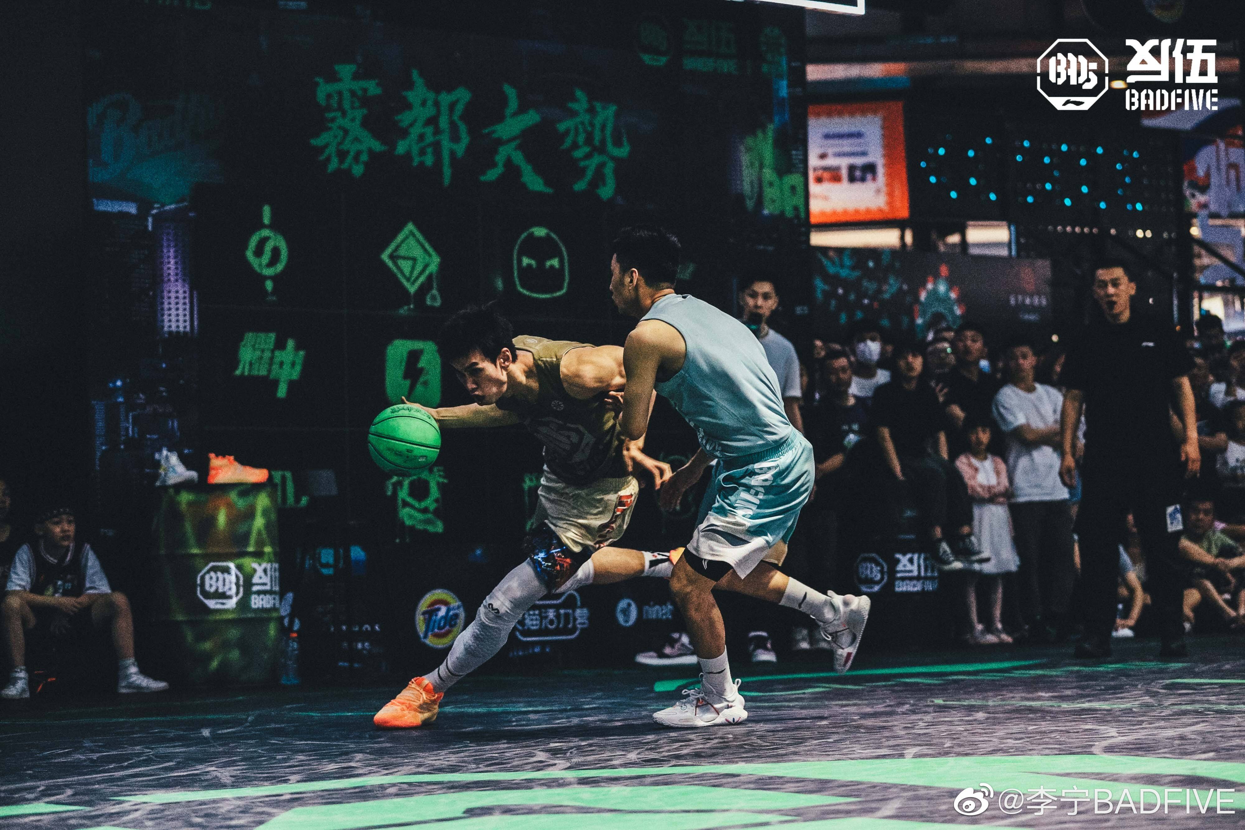 李宁带来重庆限定系列「雾都大势」-广告人干货库