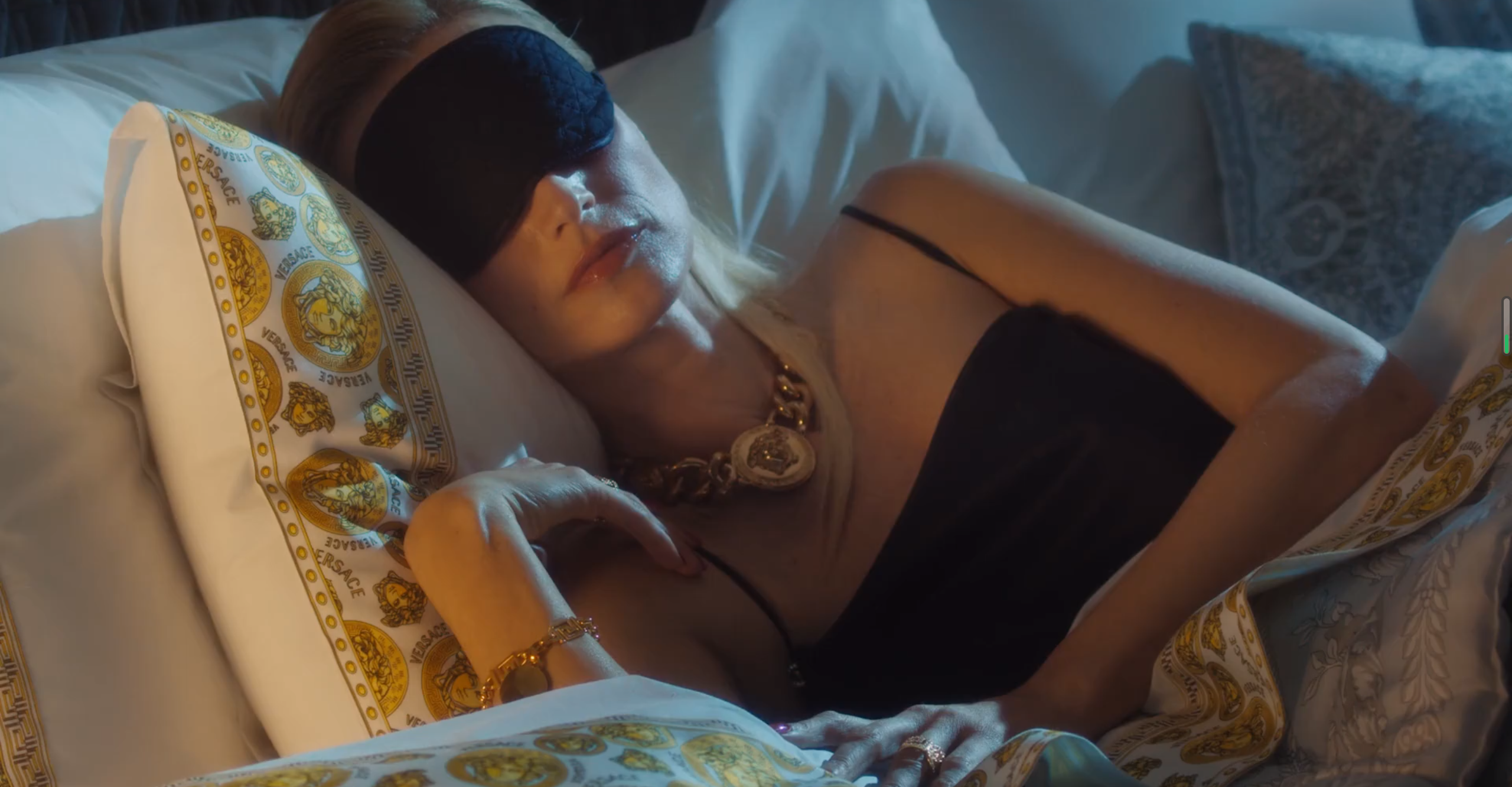 Versace 家居解锁宅家的正确打开方式-广告人干货库