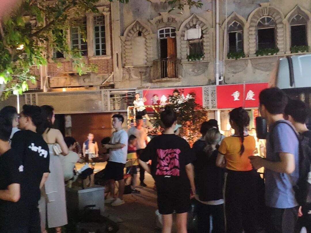广告人干货库 小鹏汽车《吃货广播体操》:饭后来一遍,健康常相见!-广告人干货库