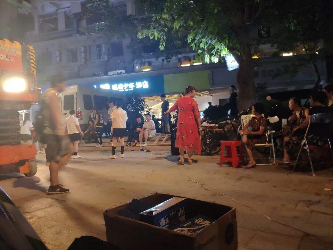 广告人干货库 小鹏汽车《吃货广播体操》:饭后来一遍,健康常相见!-广告人干货库