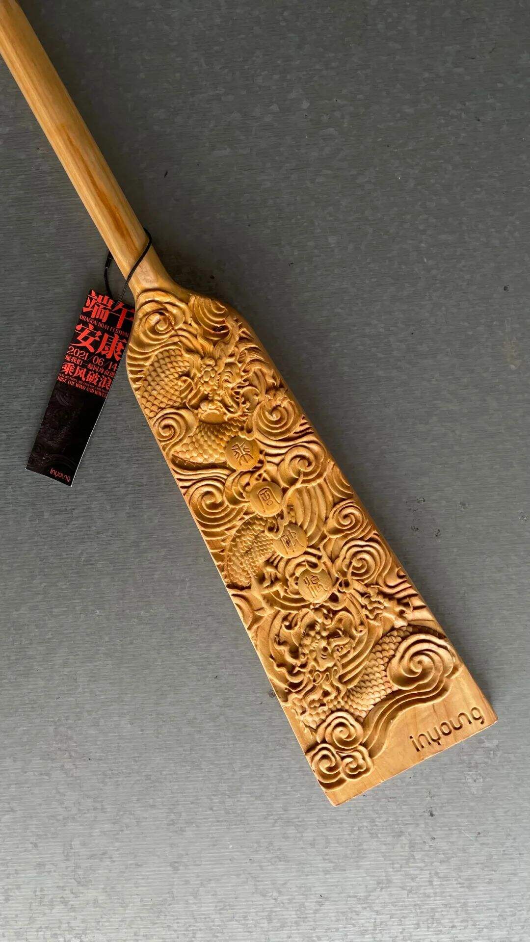 英扬传奇端午节给客户颁“桨”，双龙浮雕的那种-广告人干货库