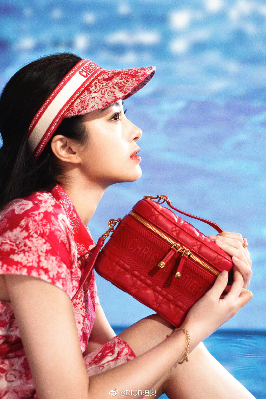 DIOR 携限定系列开启夏日之旅-广告人干货库