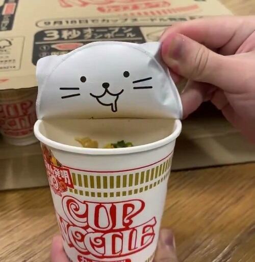 广告人干货库 日清方便面“猫耳朵”设计,太可爱了!-广告人干货库