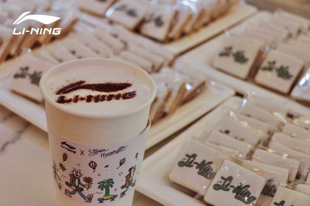 广告人干货库 被李宁快闪店的“阴间”沙发设计,吓到了!-广告人干货库