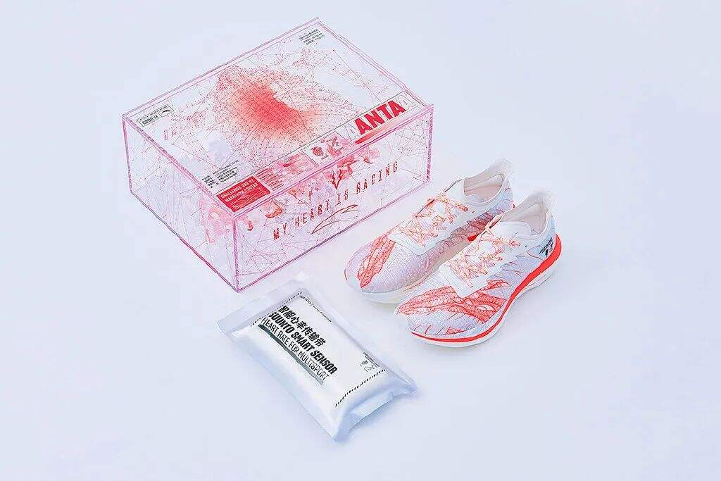 广告人干货库 被李宁快闪店的“阴间”沙发设计,吓到了!-广告人干货库