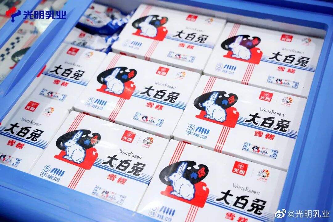 广告人干货库 光明携手一大文创推出「新青年」雪糕,包装好“红”!-广告人干货库