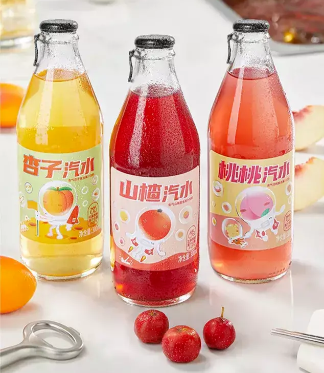 海底捞推出“火锅伴饮”自有品牌果汁汽水，并联名「蒙牛」推出乳酸菌饮品-广告人干货库