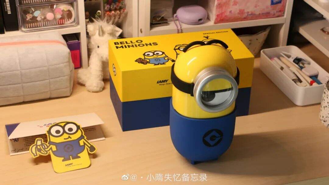 环球影城小黄人联名凌美钢笔、卡姿兰...呆萌的包装真不错！-广告人干货库