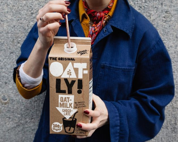 广告人干货库 从无人问津到燕麦奶上市第一股,OATLY是如何建立品牌形象的?-广告人干货库