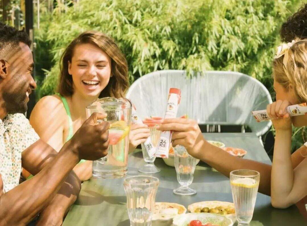 广告人干货库 低度酒,凭什么让年轻人“上头”?-广告人干货库