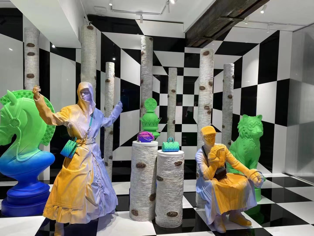 「LV」上海开设沉浸式快闪展-广告人干货库