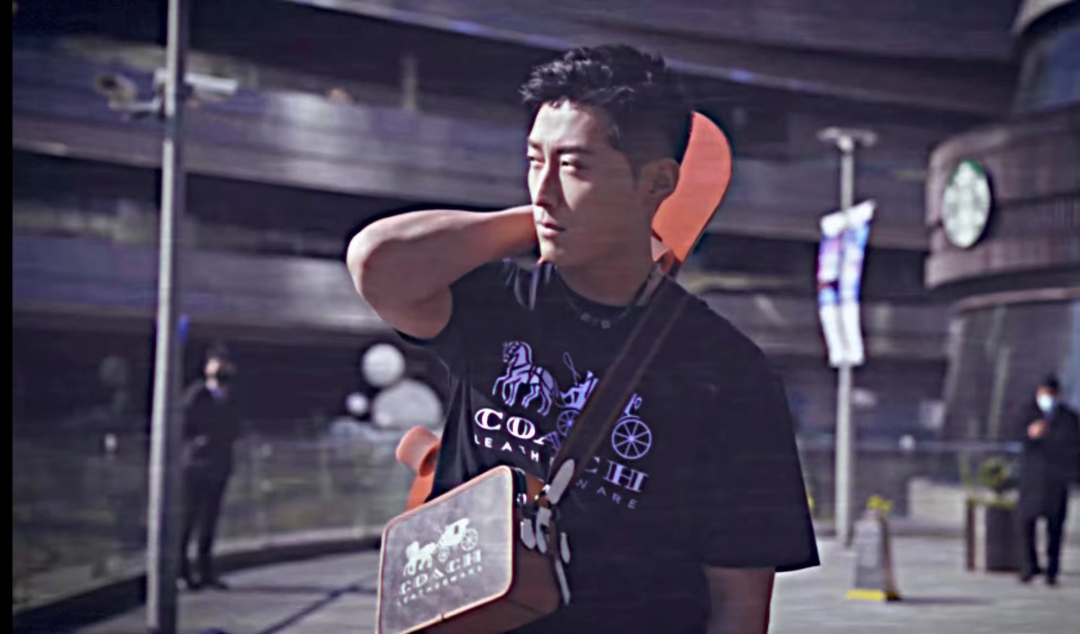 「COACH」官宣窦骁为品牌代言人-广告人干货库