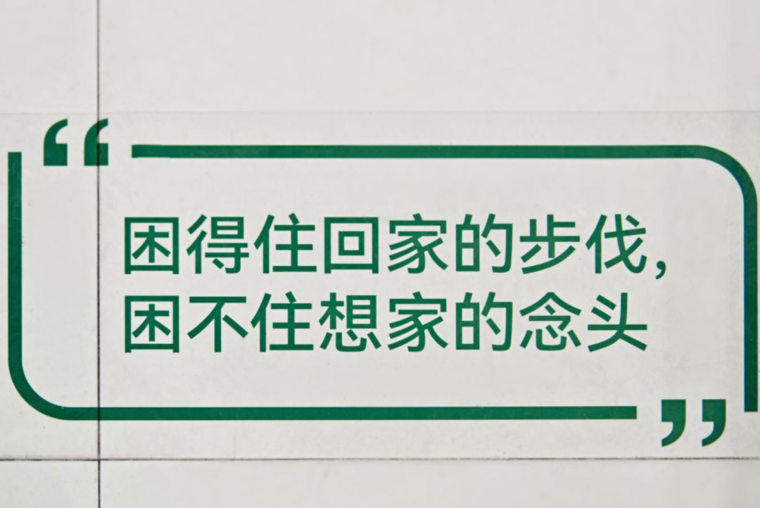 广告人干货库 继卖奶茶卖咖啡后,邮政又和小度开起了画展!-广告人干货库