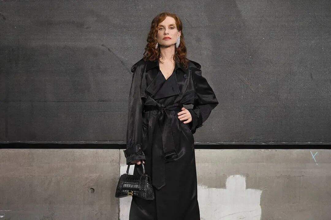 Balenciaga成全球最具影响力的奢侈品牌-广告人干货库