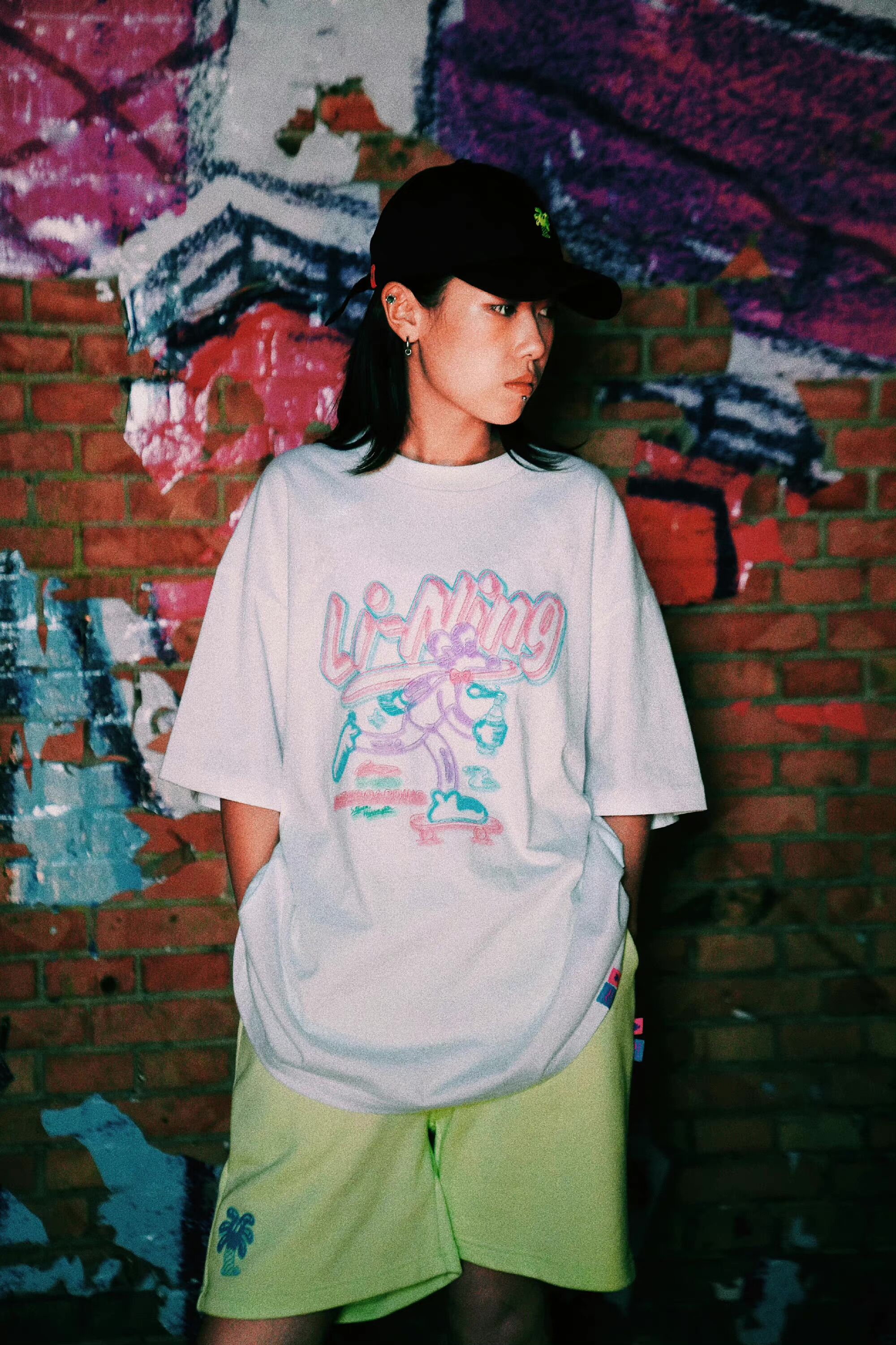 李宁艺术家联名系列推出首款潮玩Ollie-广告人干货库