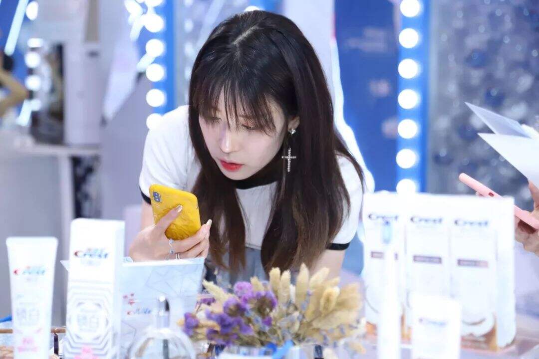 广告人干货库 锁定Z世代消费者,佳洁士把美玩出新高度-广告人干货库
