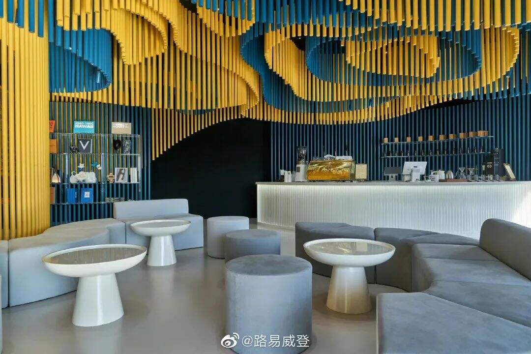 广告人干货库 Dior、LV等扎堆开起咖啡店,挂着“咖啡”做营销?-广告人干货库