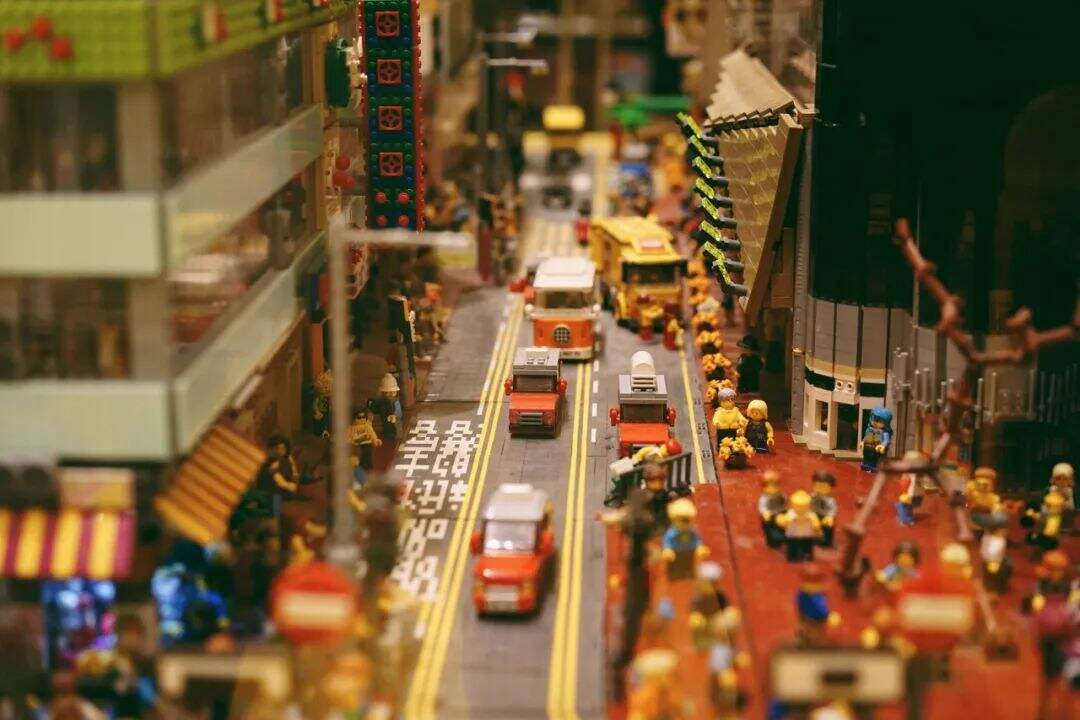 广告人干货库 乐高90年经久不衰的秘密-广告人干货库