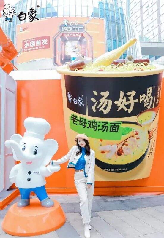 广告人干货库 站台情书、地铁战书......一则好的户外广告,这样设计才有亮点!-广告人干货库
