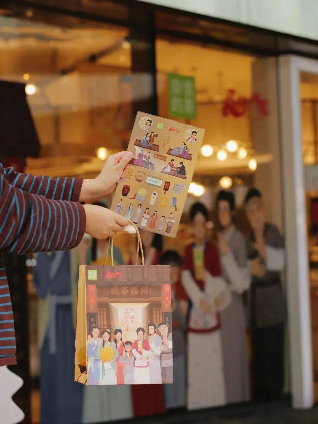 天猫治愈系TVC、可口可乐让名画“复活”、麦当劳314吃派日洗脑片 | 一周案例-广告人干货库